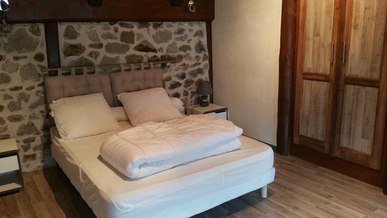 Gite Tres Lumineux Vernines Екстериор снимка